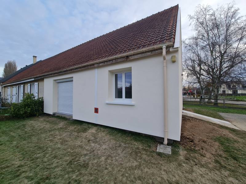 Isolation par l'extérieur de maison avec ravalement de façade, proche Evreux